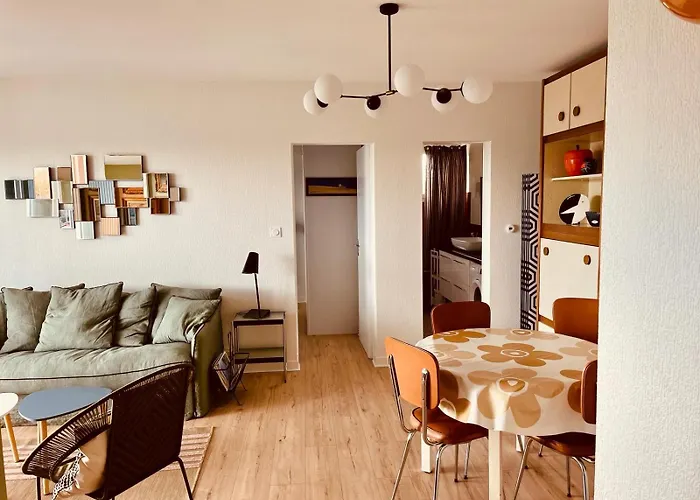 Champs De Mars Appartement 1 Chambre Proche Centre Ville, Balcon Et Parking